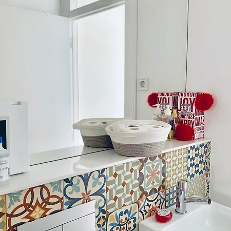 شقة Alfacinha Ajuda *