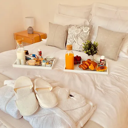 아파트 Alfacinha Ajuda *