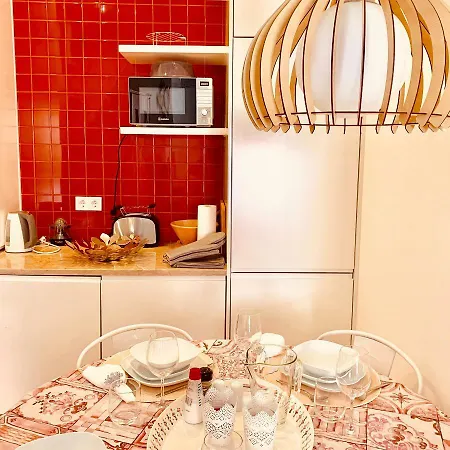 شقة Alfacinha Ajuda *